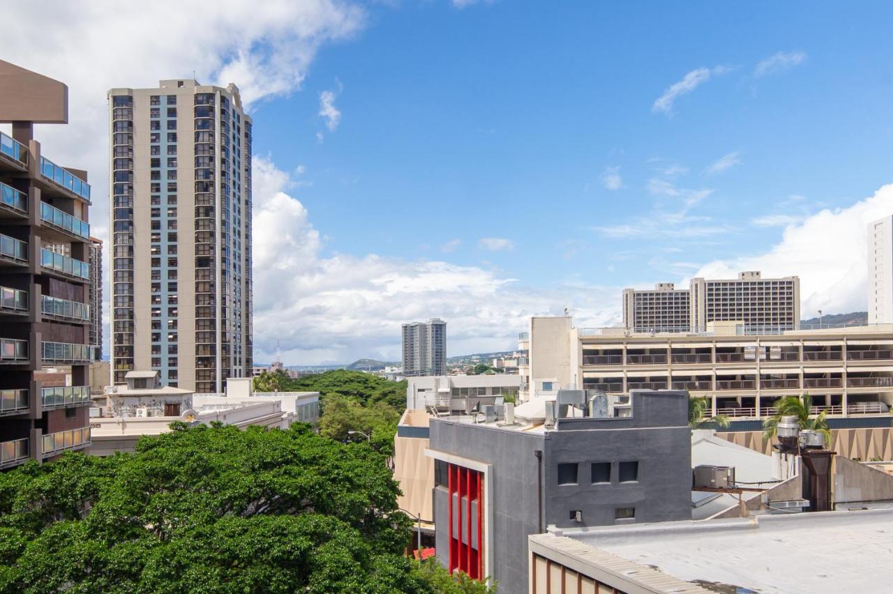 Luxury Executive Hotel Downtown Free Parking Honolulu Exterior photo